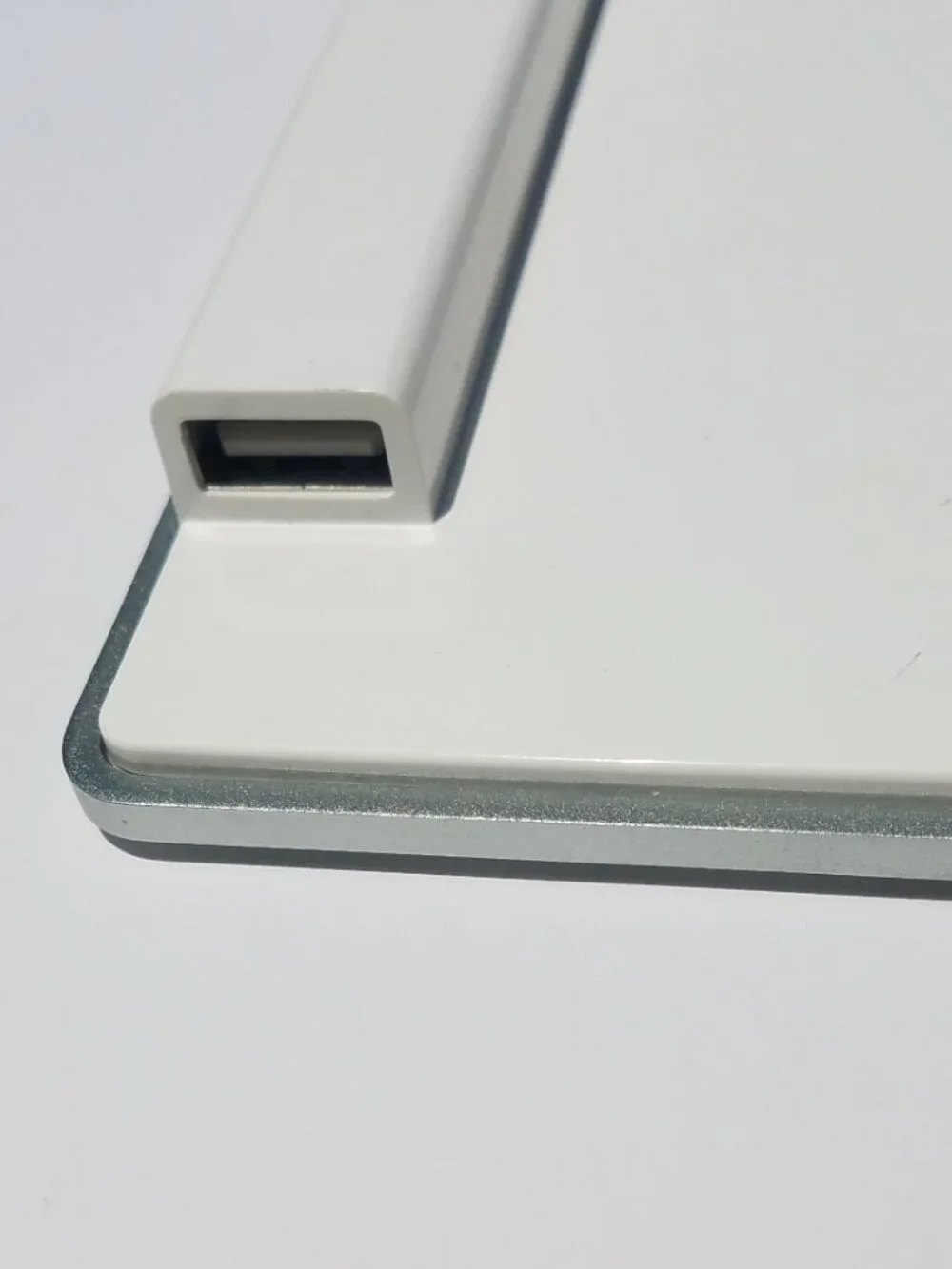 Apple White Aluminum USB Wired Keyboard A1243 and Apple wired Mouse A1152